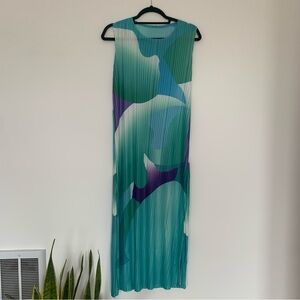 Abstract print pleated ocean maxi dress
